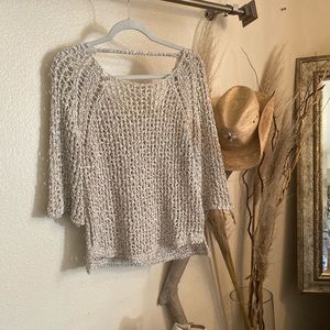 Hummingbird sweater M size